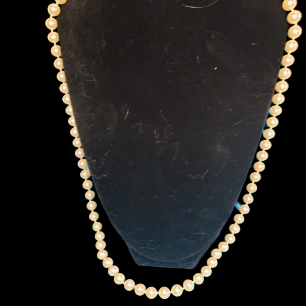 Genuine Pearl Knotted Necklace